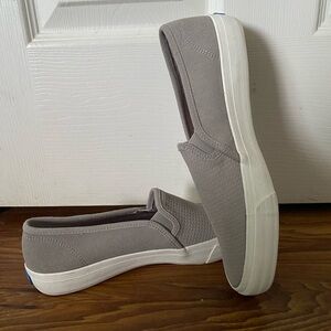 NEVER WORN - Keds Gray Slip Ons Size 9.5
